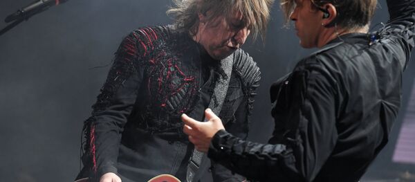 Солист рок-группы Би-2 Лёва (Егор Бортник) и участник рок-группы Би-2 Шура (Александр Уман) - Sputnik Беларусь