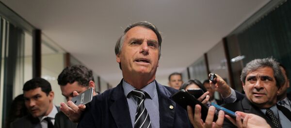 Кандидат в президенты от Социал-либеральной партии Жаир Болсонару Кандидат в президенты от Социал-либеральной партии Жаир Болсонару - Sputnik Беларусь