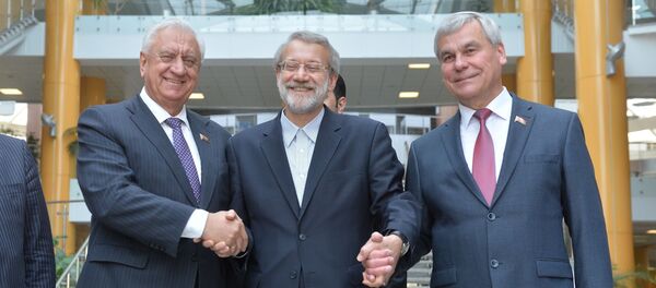 Глава парламента Ирана встретился со спикерами верхней и нижней палат белорусского парламента Михаилом Мясниковичем и Владимиром Андрейченко - Sputnik Беларусь