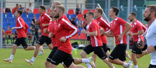 Футболисты сборной Беларуси на тренировке - Sputnik Беларусь