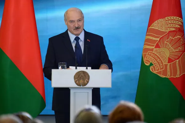 Александр Лукашенко признался, что очень ждал проведения космического конгресса в Минске, чтобы лично встретиться с героями, которые посвятили свою жизнь изучению космоса Александр Лукашенко признался, что очень ждал проведения космического конгресса в Минске, чтобы лично встретиться с героями, которые посвятили свою жизнь изучению космоса - Sputnik Беларусь