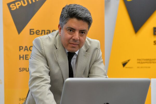 Педро Вальдивьесо: мы, масоны, как зерна пшеницы, рассеянные по миру Педро Вальдивьесо: мы, масоны, как зерна пшеницы, рассеянные по миру - Sputnik Беларусь