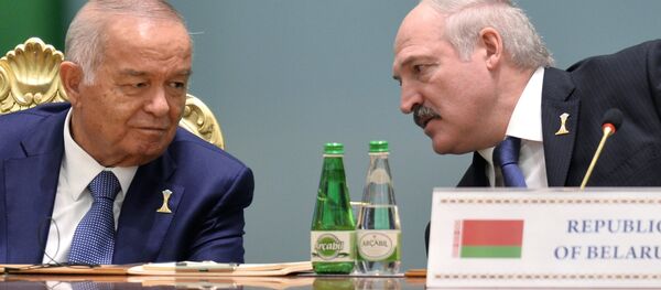 Президент Узбекистана Ислам Каримов (слева) и президент Беларуси Александр Лукашенко - Sputnik Беларусь