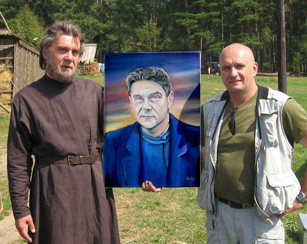 С Сергеем Маковецким на съемках фильма Поп С Сергеем Маковецким на съемках фильма Поп - Sputnik Беларусь