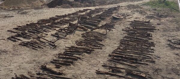 Зброя, знойдзенная каля школы Зброя, знойдзенная каля школы - Sputnik Беларусь