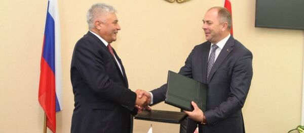 Председатель СК Беларуси Иван Носкевич (справа) и глава МВД РФ Владимир Колокольцев Председатель СК Беларуси Иван Носкевич (справа) и глава МВД РФ Владимир Колокольцев - Sputnik Беларусь