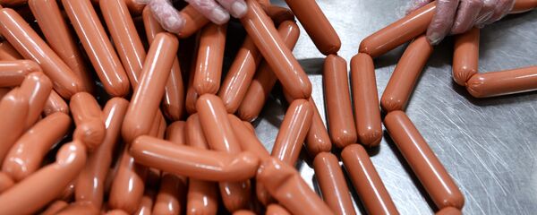 Производство мясных продуктов  - Sputnik Беларусь
