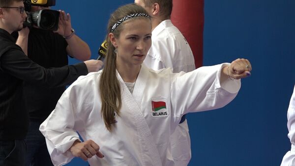 Дарья Домрачева занимается карате, видео - Sputnik Беларусь