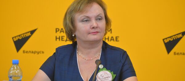 Начальник управления фармацевтической инспекции и организации лекарственного обеспечения Минздрава Людмила Реутская Начальник управления фармацевтической инспекции и организации лекарственного обеспечения Минздрава Людмила Реутская - Sputnik Беларусь