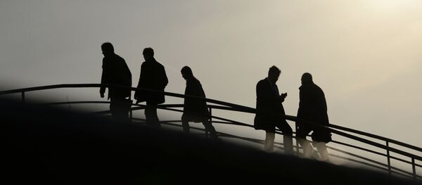 Силуэты прохожих, архивное фото - Sputnik Беларусь