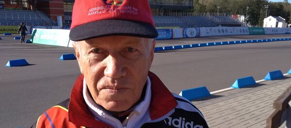 Тренер женской сборной Беларуси по биатлону Виктор Корчагин Тренер женской сборной Беларуси по биатлону Виктор Корчагин - Sputnik Беларусь