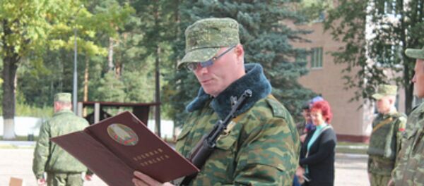 Военнослужащие, призванные из запаса, приняли присягу - Sputnik Беларусь