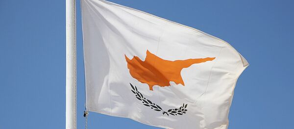 Флаг республики Кипр, архивное фото - Sputnik Беларусь
