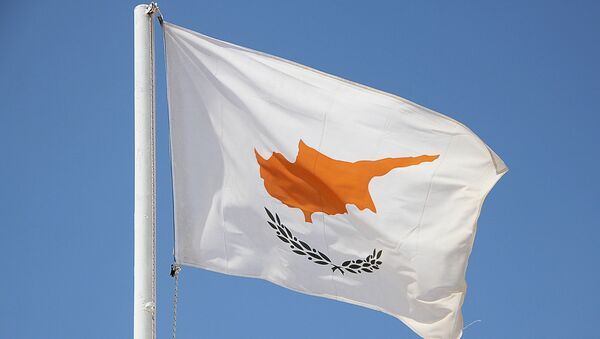 Флаг республики Кипр, архивное фото - Sputnik Беларусь