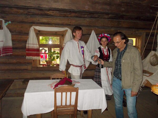 Петь и плакать: как справить настоящую белорусскую свадьбу - Sputnik Беларусь