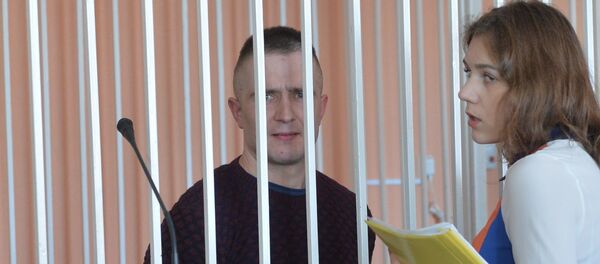 Прапорщик Артур Вирбал в зале суда Прапорщик Артур Вирбал в зале суда - Sputnik Беларусь