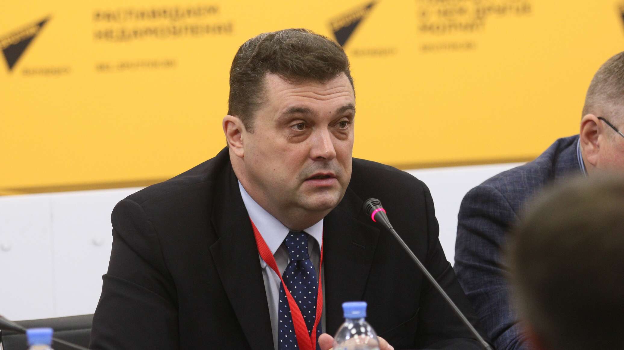 Председатель союза журналистов россии владимир соловьев фото