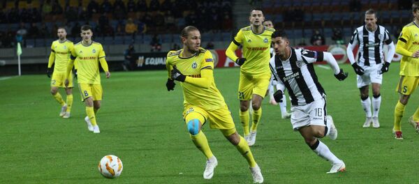 Игровой момент матча БАТЭ - ПАОК - Sputnik Беларусь