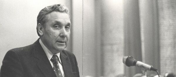 Дмитрий Марченко выступает в Пинском районе, 1983 год - Sputnik Беларусь