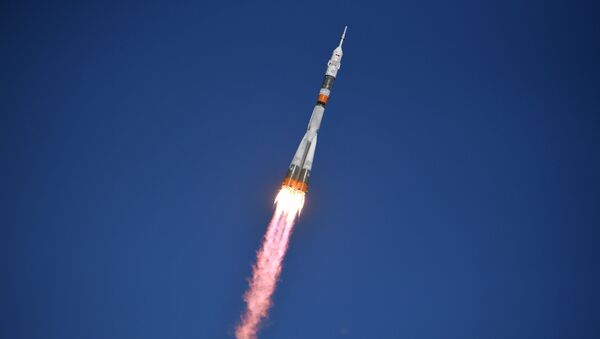 Старт ракеты-носителя Союз-ФГ с пилотируемым кораблем Союз МС-10 - Sputnik Беларусь