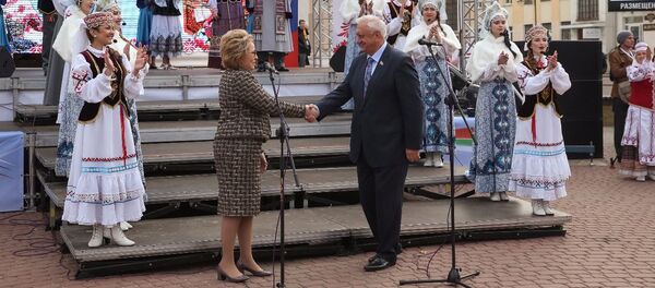 Валентина Матвиенко и Михаил Мясникович Валентина Матвиенко и Михаил Мясникович - Sputnik Беларусь