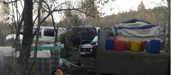 Самогонщика задержали с 300 литрами самодельного алкоголя - Sputnik Беларусь