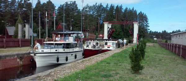 Пункт пропуска на белорусско-польской границе на территории Августовского канала - Sputnik Беларусь