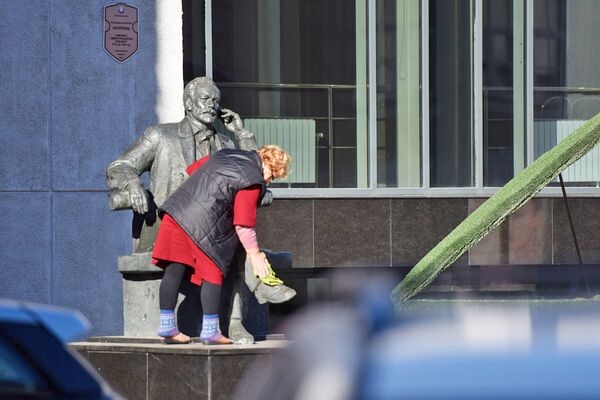 Скульптура российского композитора Петра Чайковского в Гомеле - Sputnik Беларусь