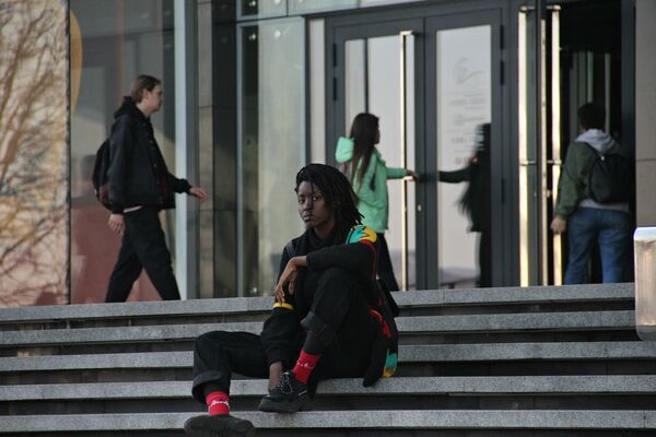 Выключите кондиционер на небе, или Как африканка играла в Беларуси в снежки - Sputnik Беларусь