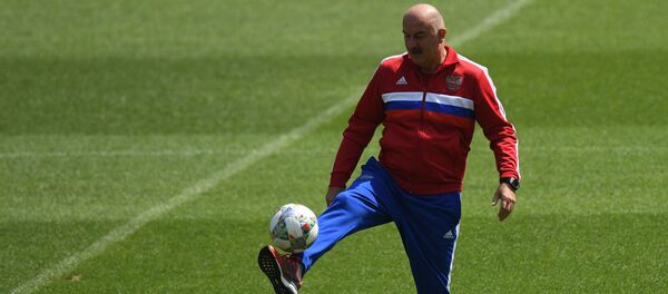 Главный тренер сборной России Станислав Черчесов - Sputnik Беларусь