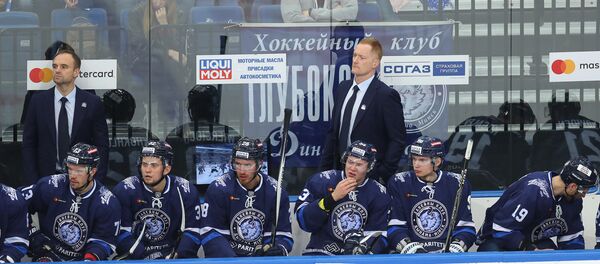 Галоўны трэнер ХК Дынама-Мінск Гордзі Дуайер Галоўны трэнер ХК Дынама-Мінск Гордзі Дуайер - Sputnik Беларусь