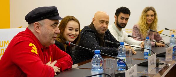 Творческий коллектив Современного художественного театра рассказал о премьере спектакля Дракон - Sputnik Беларусь