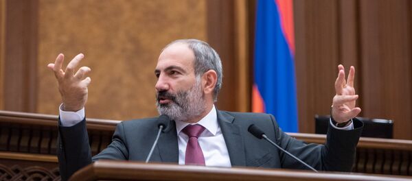 Парламент Армении отклонил кандидатуру Никола Пашиняна на пост премьер-министра Парламент Армении отклонил кандидатуру Никола Пашиняна на пост премьер-министра - Sputnik Беларусь