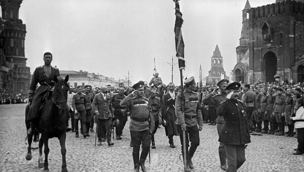 Адпраўка на фронт новых часцей рускага войска падчас першай сусветнай вайны - Sputnik Беларусь