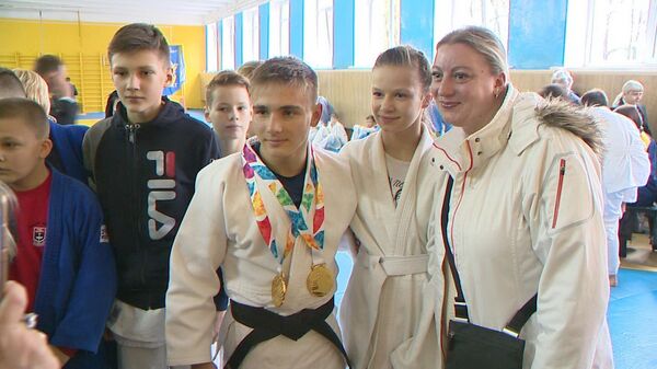 Двукратный чемпион юношеской олимпиады: пел гимн и плакал Двукратный чемпион юношеской олимпиады: пел гимн и плакал - Sputnik Беларусь