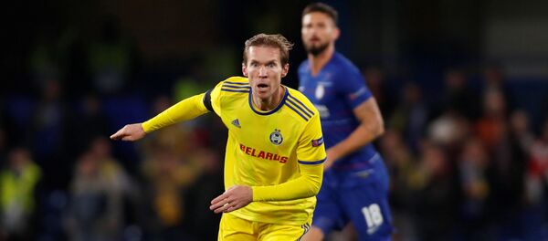 Александр Глеб в матче с Челси - Sputnik Беларусь