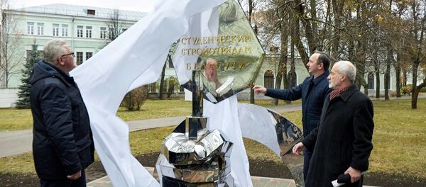 Открытие памятника в БНТУ Открытие памятника в БНТУ - Sputnik Беларусь