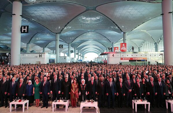 В Стамбуле открылся будущий крупнейший аэропорт мира‍ - Sputnik Беларусь