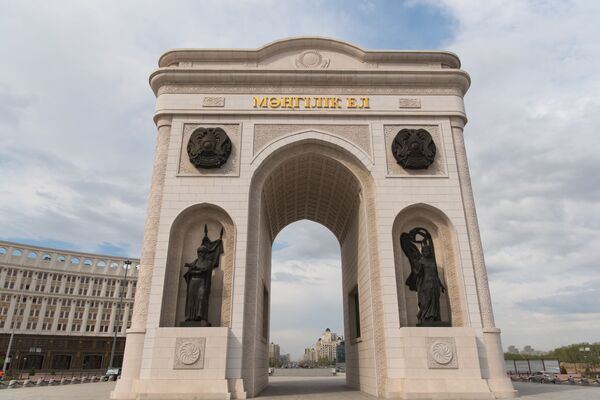 Триумфальная арка Мәңгілік Ел в Астане, Казахстан - Sputnik Беларусь