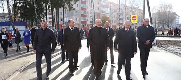 Президент Беларуси Александр Лукашенко в Болбасово - Sputnik Беларусь