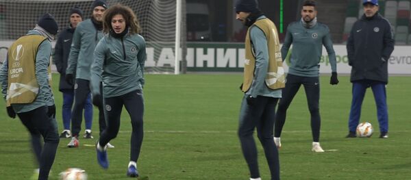 На минском стадионе Динамо прошла тренировка команды Челси - Sputnik Беларусь