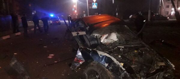 В Жлобине водитель Audi столкнулся с легковым автомобилем Ford и врезался в ЛЭП - Sputnik Беларусь