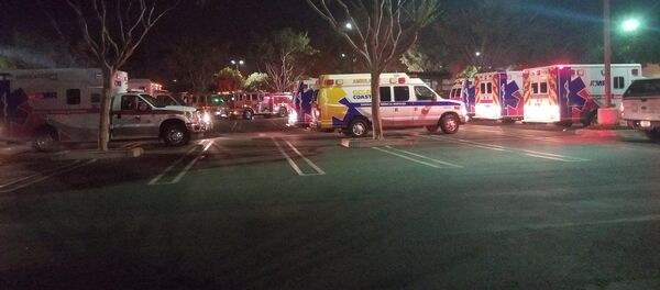 Полиция на месте стрельбы в Калифорнии - Sputnik Беларусь