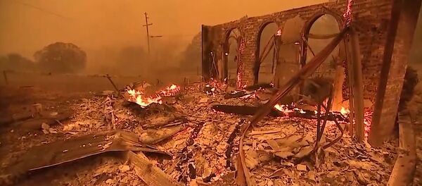 Город Парадайс в США охвачен огнем - Sputnik Беларусь