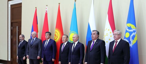 Главы делегаций государств-членов ОДКБ во Дворце независимости в Астане - Sputnik Беларусь