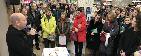 Латвийский писатель Слава Сэ в Минске - Sputnik Беларусь