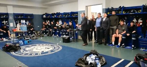 Главный тренер минского Динамо Андрей Сидоренко поздравил команду с победой  - Sputnik Беларусь