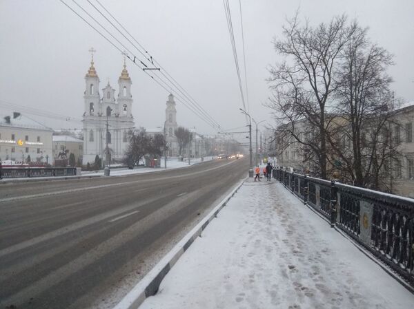 Витебск опять завалило снегом - Sputnik Беларусь