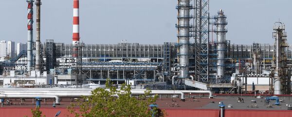Московский НПЗ остановил прием нефти из-за нештатной ситуации - Sputnik Беларусь