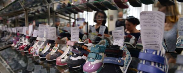 Детская обувь, архивное фото - Sputnik Беларусь